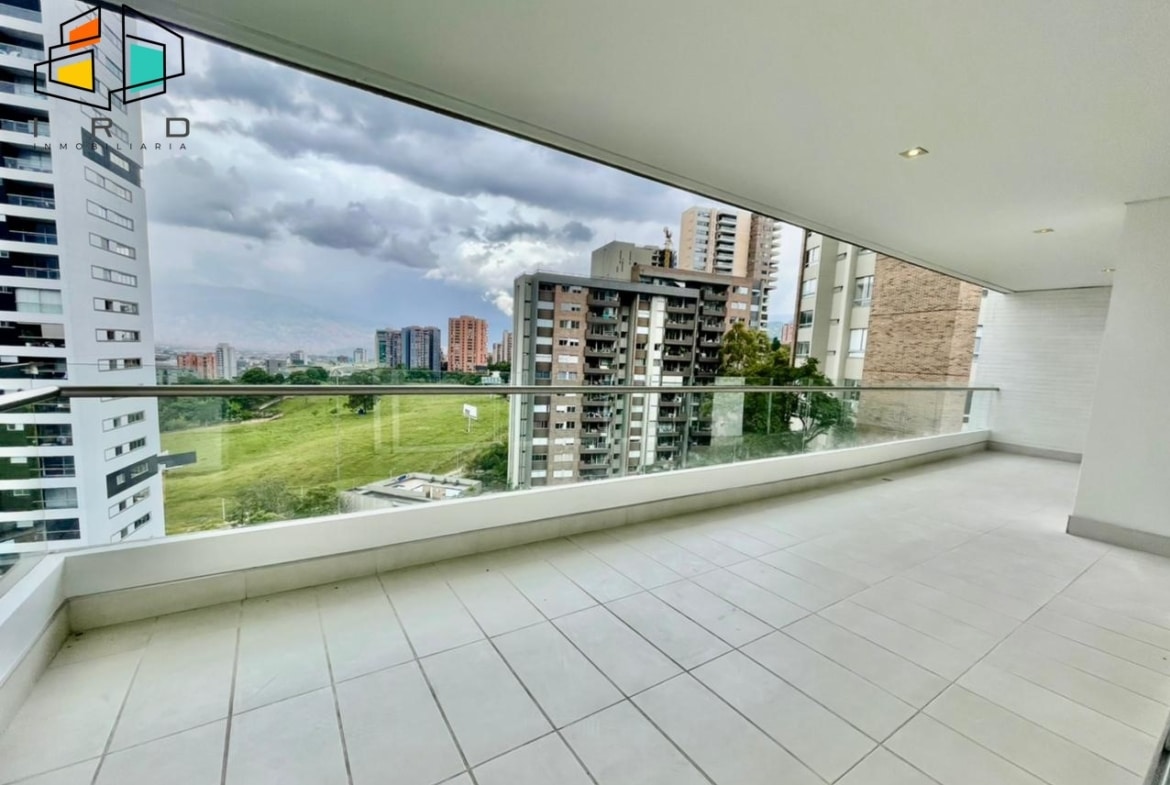 Apartamento en Arriendo Los Balsos Medellin c digo 2 293